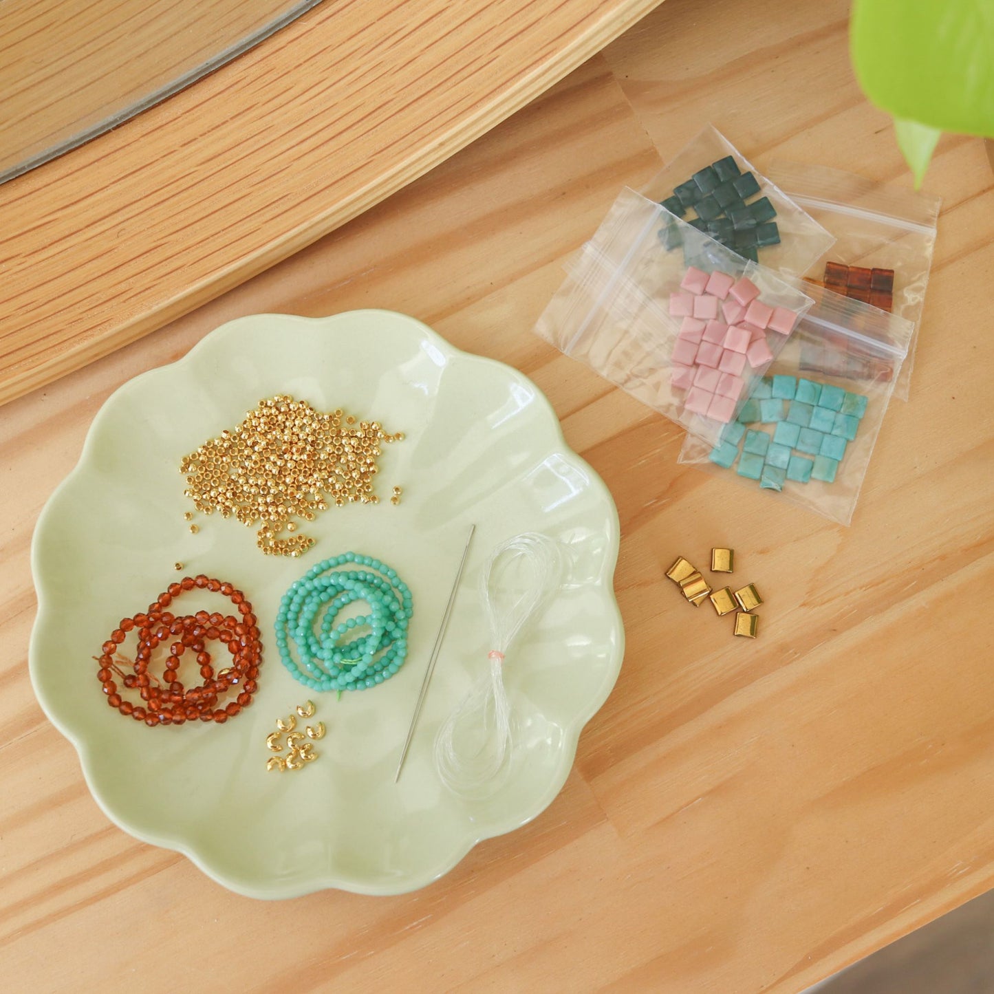 DIY Bijouterie - Mon set de bracelets perlés - Doré