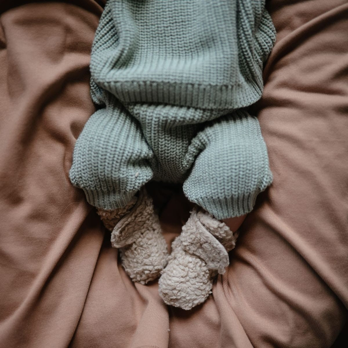 Cozy baby booties - Oatmeal ( 6-9 mois )